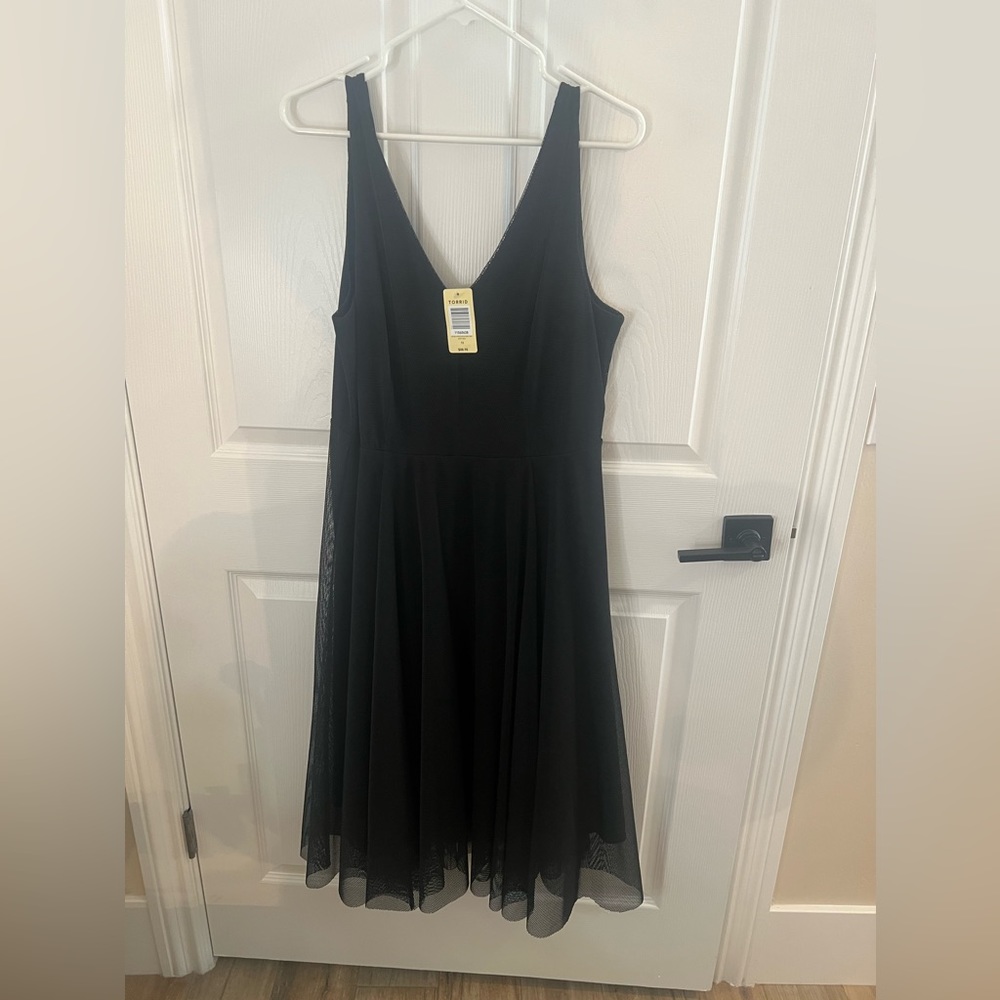 Brand new with tags size 12 torrid midi dress